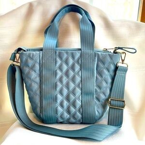 Cynthia Rowley Crossbody Bag Petite Tote Quilted Bag Blue EUC